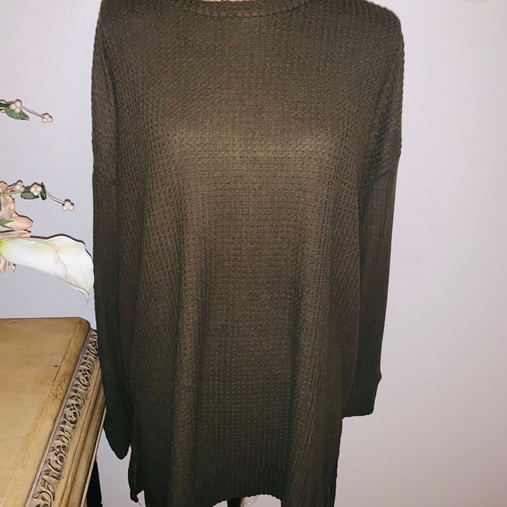 𝅺ZENANA Outfitters Dark Olive Crewneck